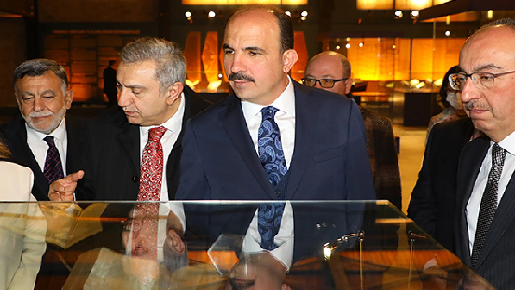 Özgül Özkan Yavuz,  Konya'da sergi ziyaretinde bulundu