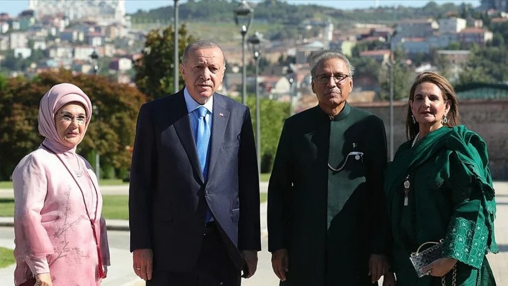Pakistan Liderinden Cumhurbaşkanı Erdoğan'a tebrik
