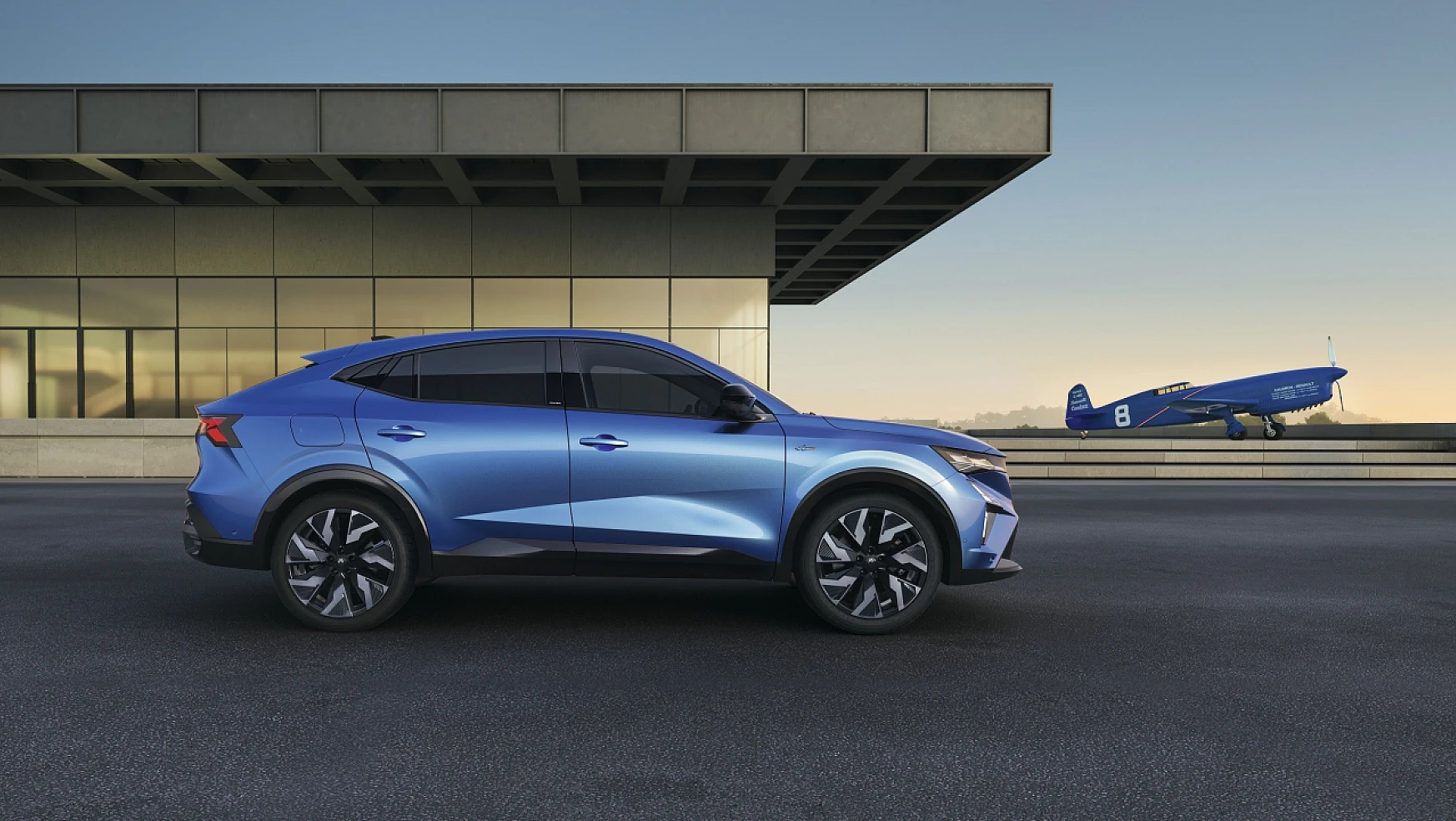 Renault, yeni model aracını tanıttı