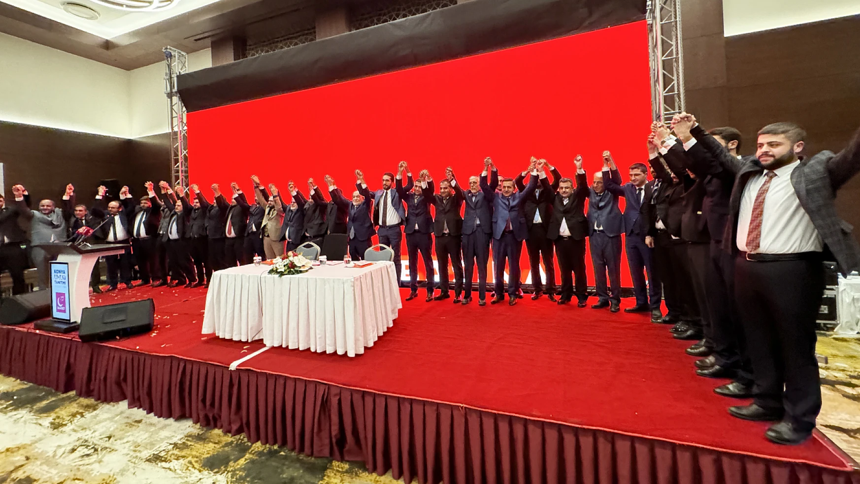 Saadet Partisi Konya'da belediye başkan adaylarını tanıttı!