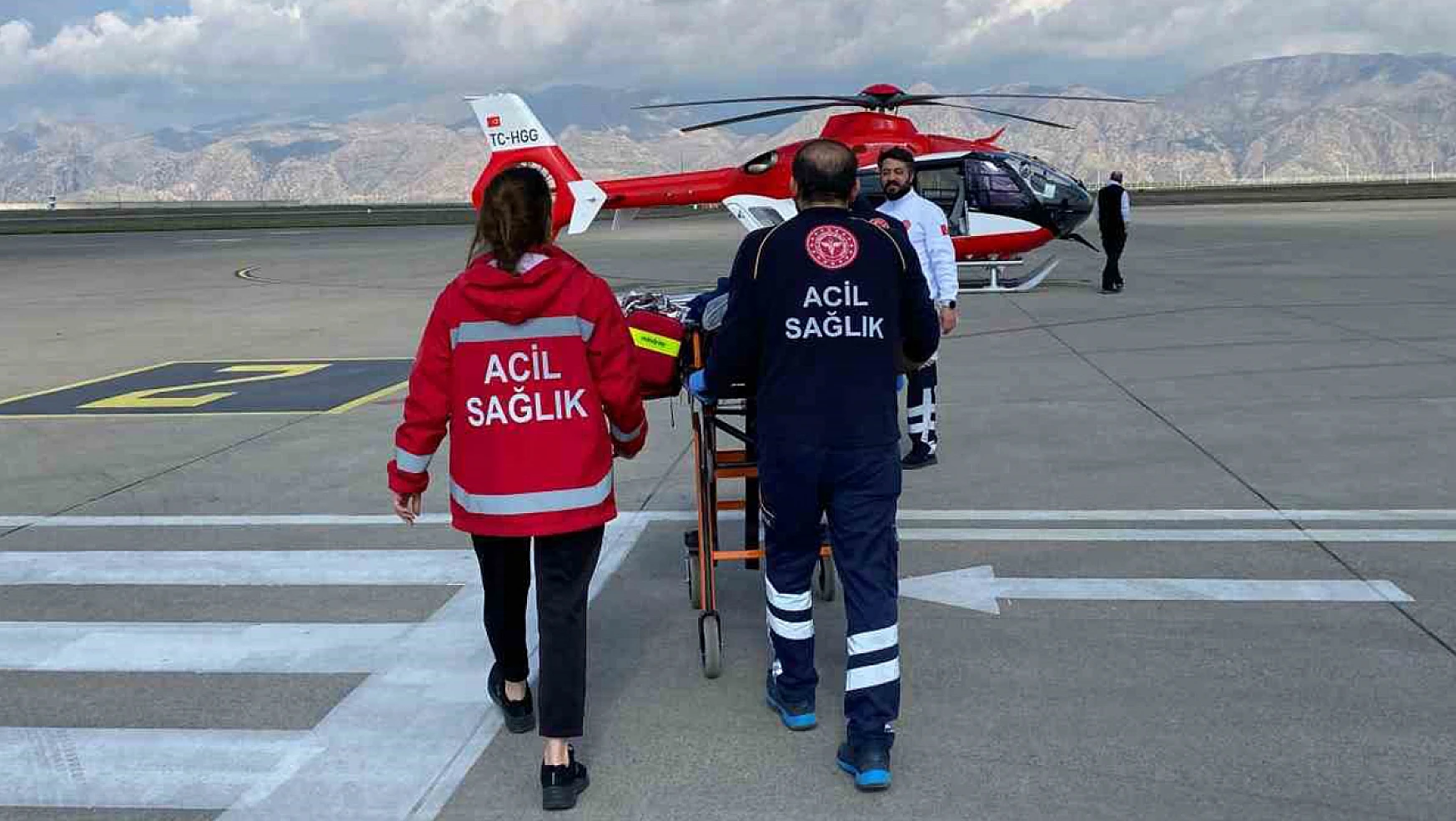Şırnak'ta 12 yaşındaki çocuk ambulans uçakla Diyarbakır'a sevk edildi