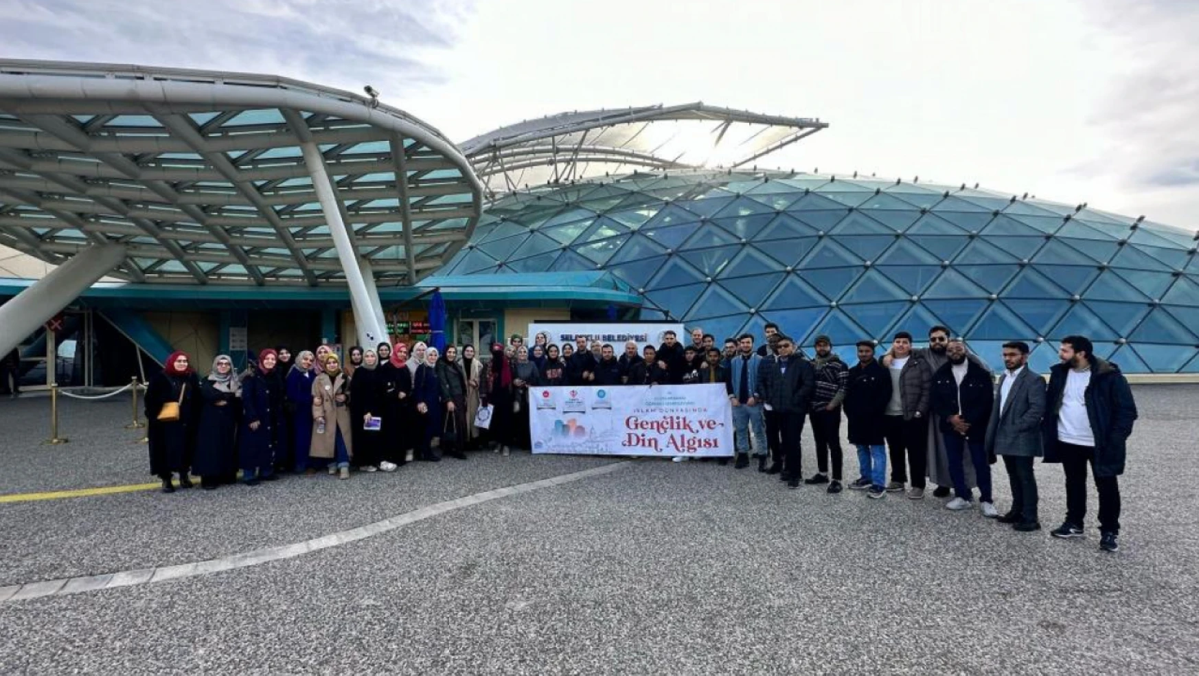 TDV Türk ve uluslararası öğrenciler için Konya gezisi düzenledi