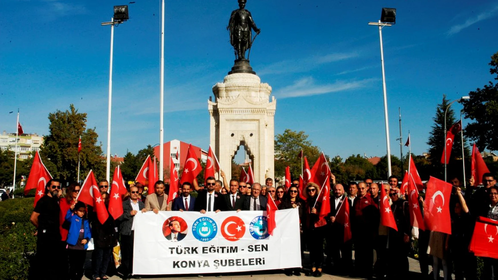 Türk Eğitim Sen Konya'da  coşkuyla kutladı