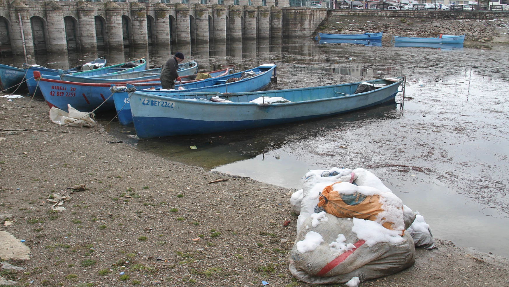 Türkiye'nin en büyük tatlı su gölünde balık av yasağı başlıyor