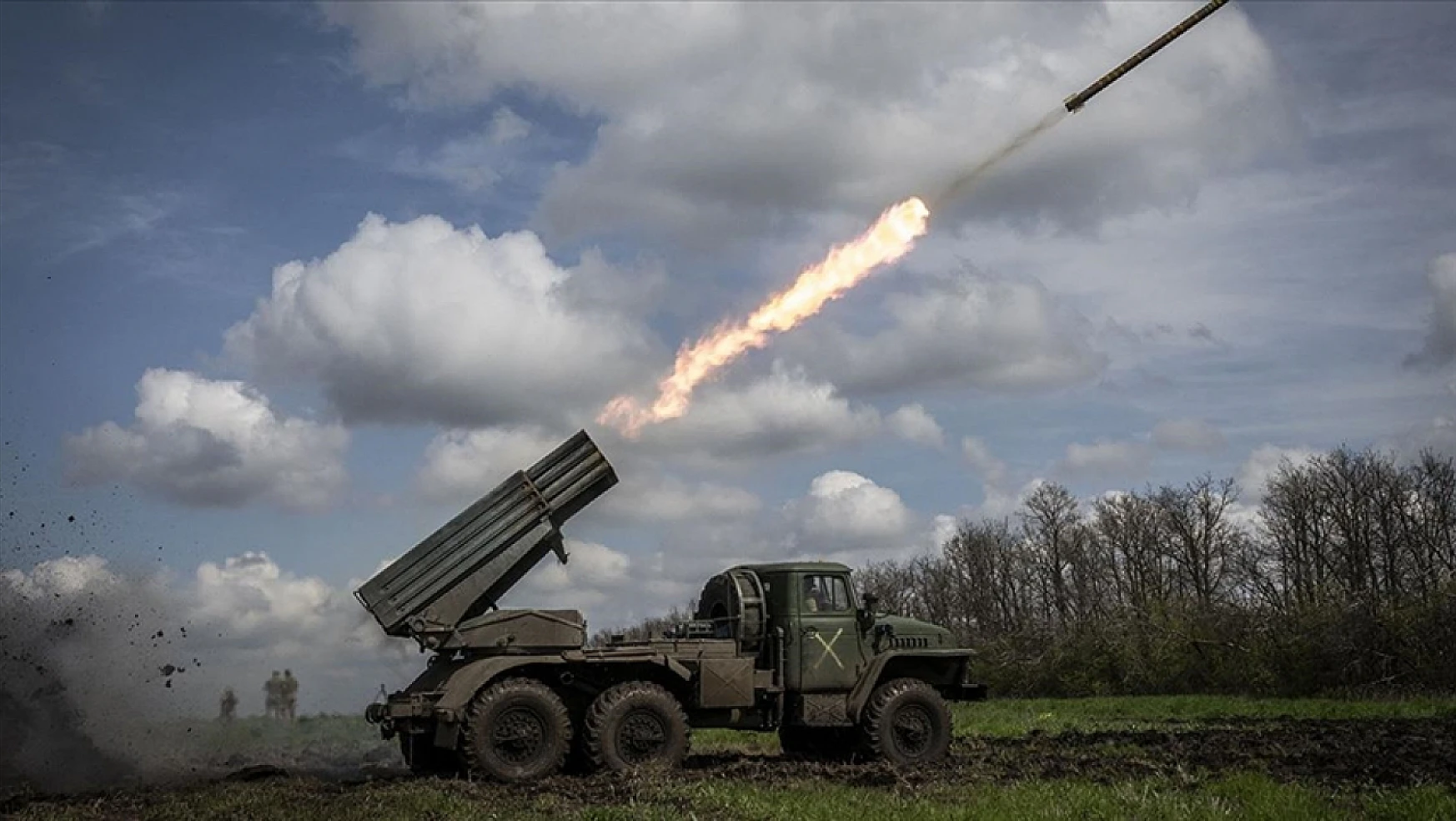 Ukrayna topçu birlikleri faaliyetlerini yoğun şekilde sürdürüyor