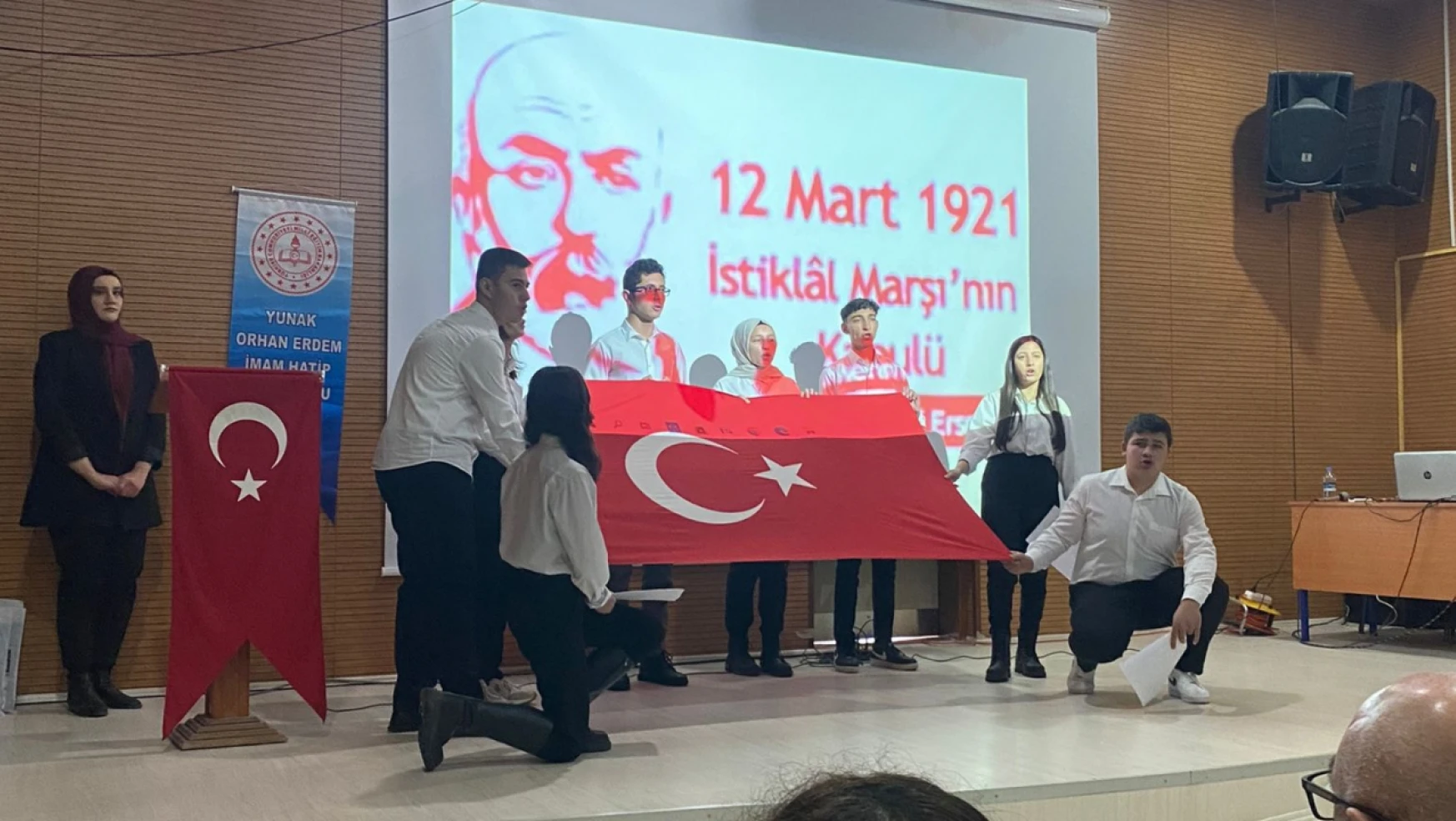 Yunak'ta 12 Mart İstiklal Marşı'nın Kabulü Ve Mehmet Akif Ersoy'u Anma programı düzenlendi
