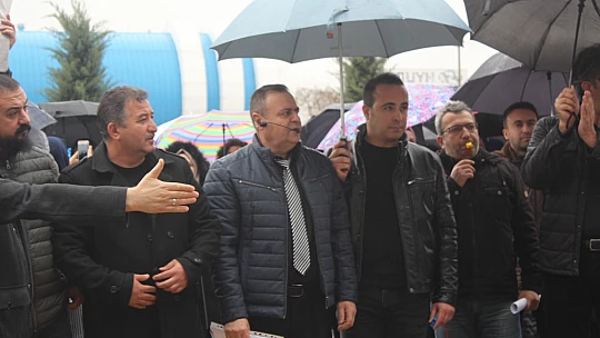 Yağmur altında emek mücadelesi