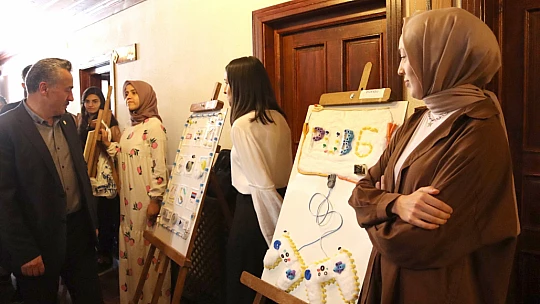 Konya'da teknoloji bağımlılık sergisi açıldı
