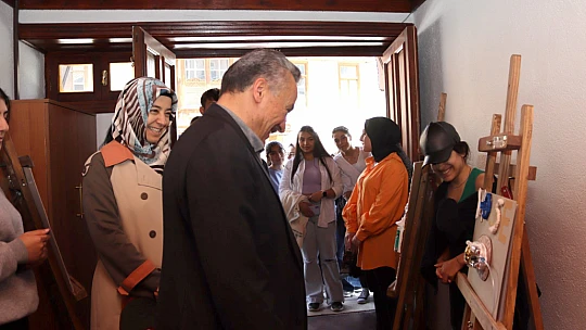 Konya'da teknoloji bağımlılık sergisi açıldı