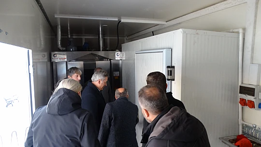 Karatay Kılıçarslan Bist Mtal'de Üretilen Mobil Fırın Hatay'a doğru yola çıktı