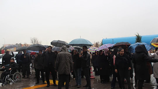 Yağmur altında emek mücadelesi