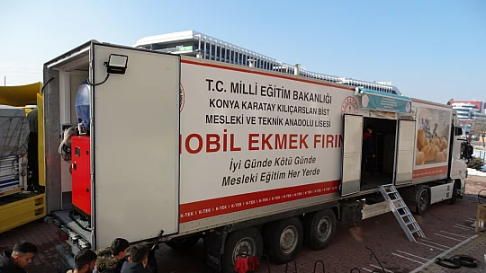 Karatay Kılıçarslan Bist Mtal'de Üretilen Mobil Fırın Hatay'a doğru yola çıktı