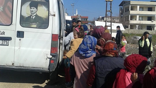 Memleket Partisi Konya İl ve İlçe Başkanlıklarından depremzedelere yardım