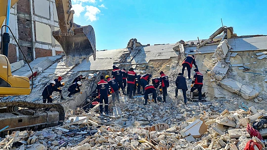 Meram Belediye Meclisinde gündem asrın felaketi oldu