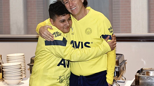 Fenerbahçe depremzede taraftarına kapılarını açtı