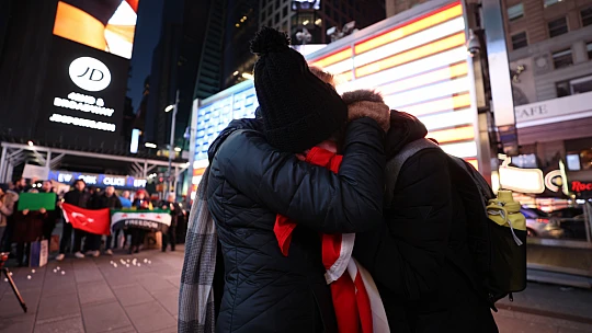 Times Meydanında depremde hayatını kaybedenler anıldı