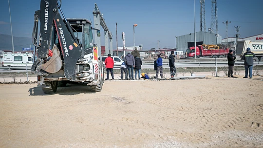 Konya Büyükşehir Belediyesi Hatay'da kuracağı konteyner kentin altyapısını tamamlıyor