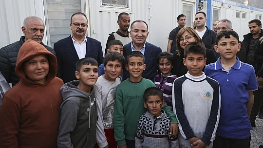 Bozdağ: Islahiye'de konteynır kenti ziyaret etti