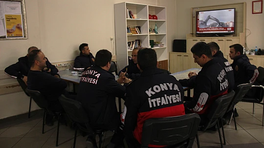 Enkaz altından 168 kişiyi kurtaran Konya itfaiye ekiplerinin bir kısmı döndü