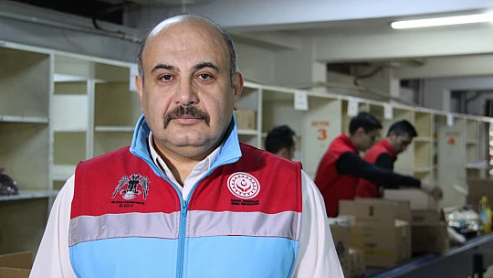 Konya'da gönüllü ekip depremzedelerin yaralarını sarıyor