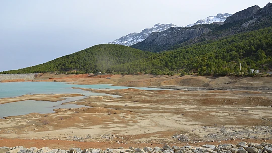 Konyalıların tarım için kullandığı gölet kuruyor