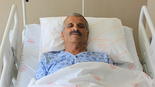 Hava ambulansıyla nakledilen hastadan ilginç yorum: 'Eskiden at arabasıyla geliyorduk hastaneye, şimdi devletimiz bizi helikopter ile getiriyor'