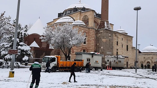 Karatay Belediyesi dostlarını yine unutmadı