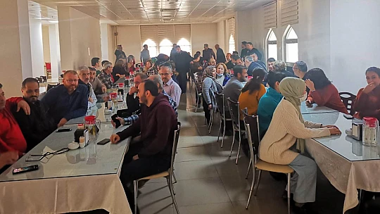 Konya'da SGK binasında EYT grevi