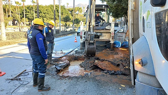 Başkan Altay: adım adım Hatay'ı suyla buluşturuyoruz