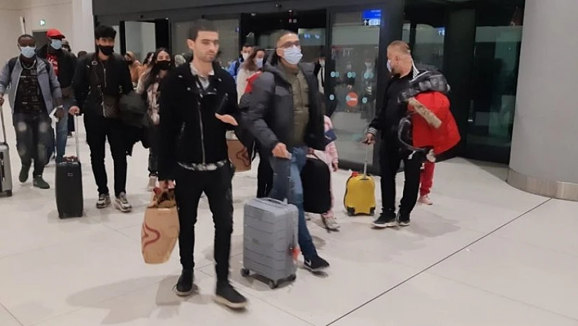 Hava sahasını kapanması nedeniyle Fas'ta kalan Türk vatandaşlar yurda getirildi