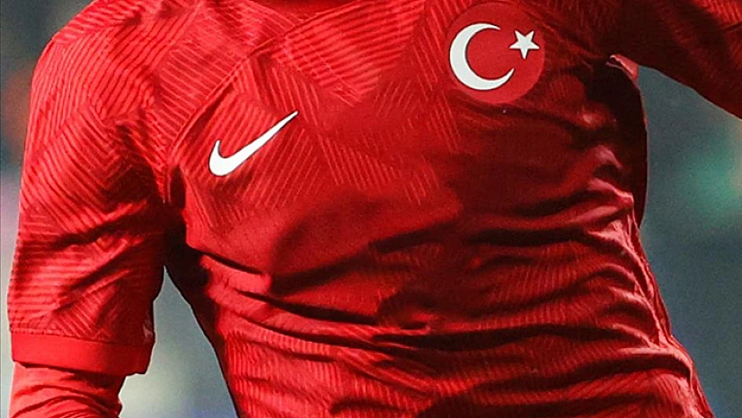 A Milli Futbol Takımı'nda 2 oyuncu kadrodan çıkarıldı