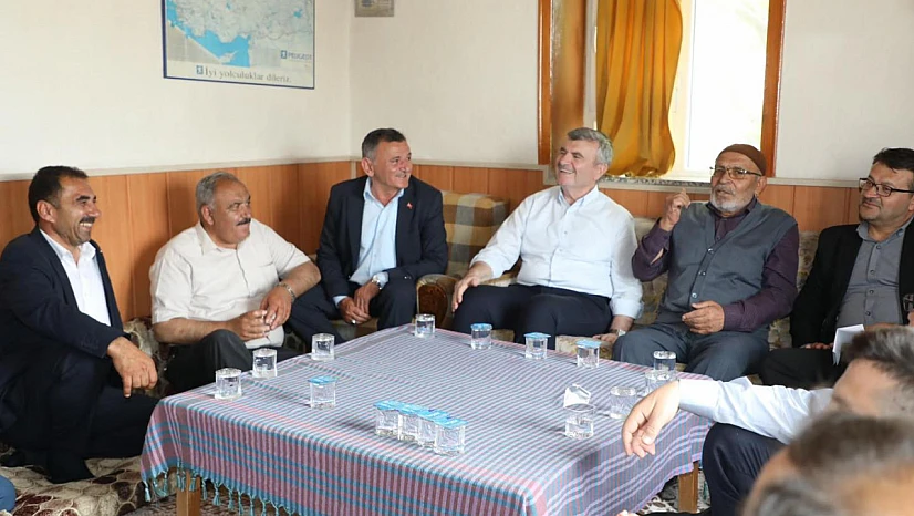 Akyürek, Karapınar'da vatandaşlarla buluştu