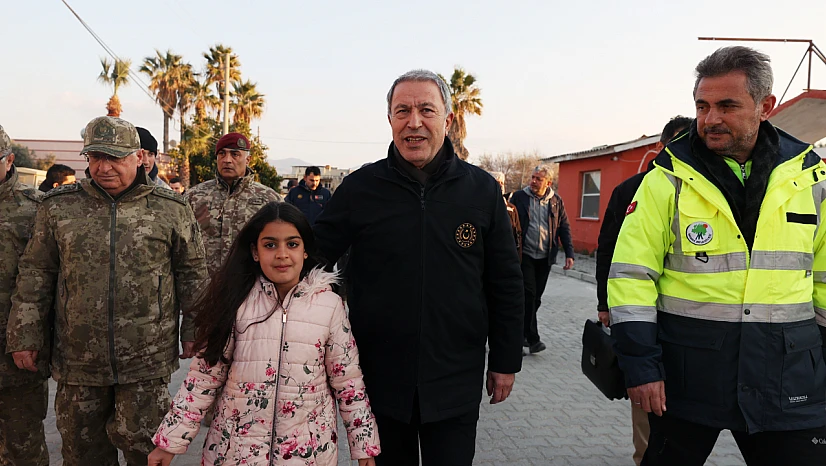 Bakanlar Akar ve Kurum, depremden etkilenen Samandağ'da inceleme yaptı
