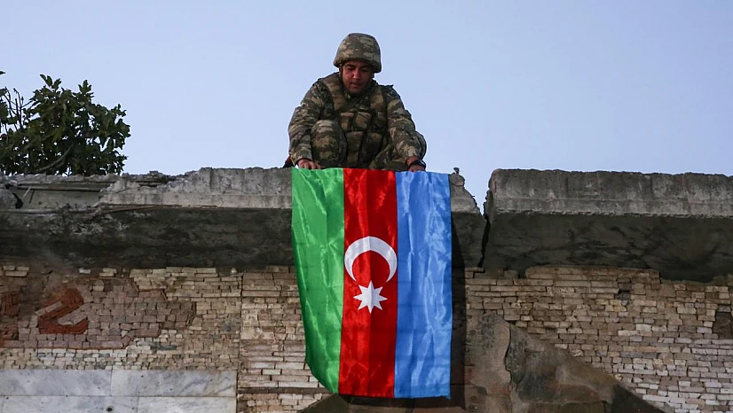 Ermenistan sınırındaki çatışmada bir Azerbaycan askeri şehit oldu