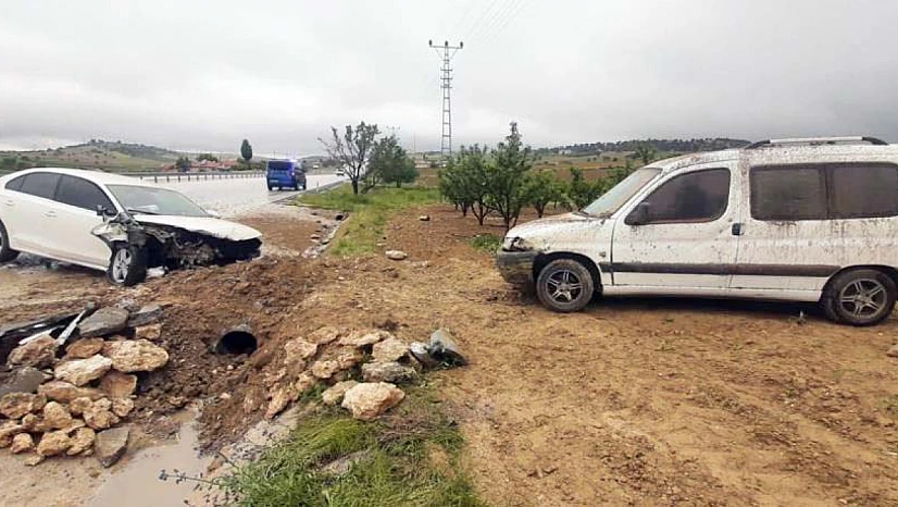 Karaman'da trafik kazası: 1 ölü, 3 yaralı
