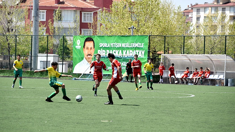 Karatay'da 'Ortaokullar Arası Dostluk ve Kardeşlik Futbol Turnuvası' başladı