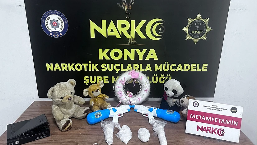 Kargo paketinde oyuncaklara gizlenmiş uyuşturucu ele geçirildi