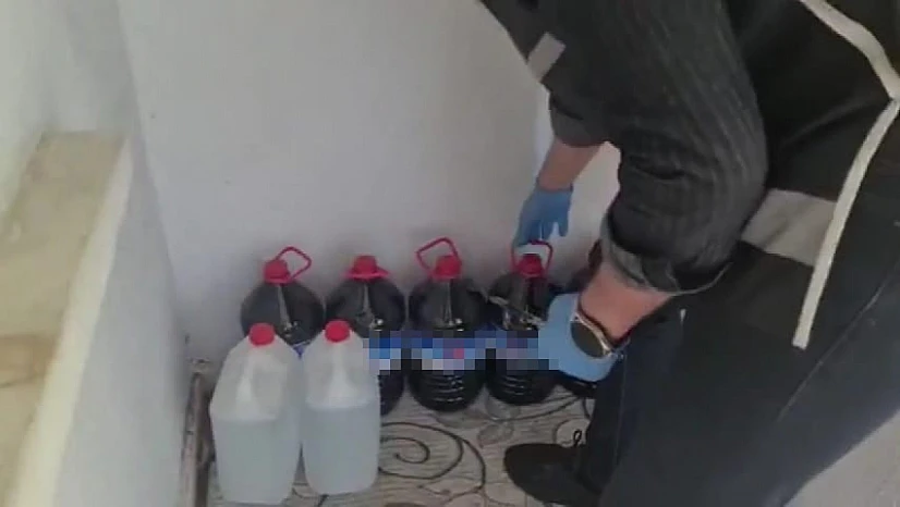 Konya'da sahte alkol üreten baba ve oğul gözaltına alındı