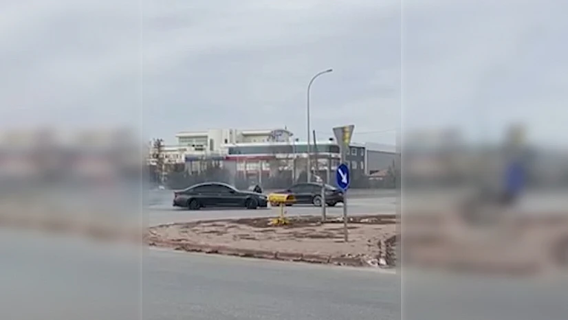 Konya'da yolu kapatıp attığı drift pahalıya patladı