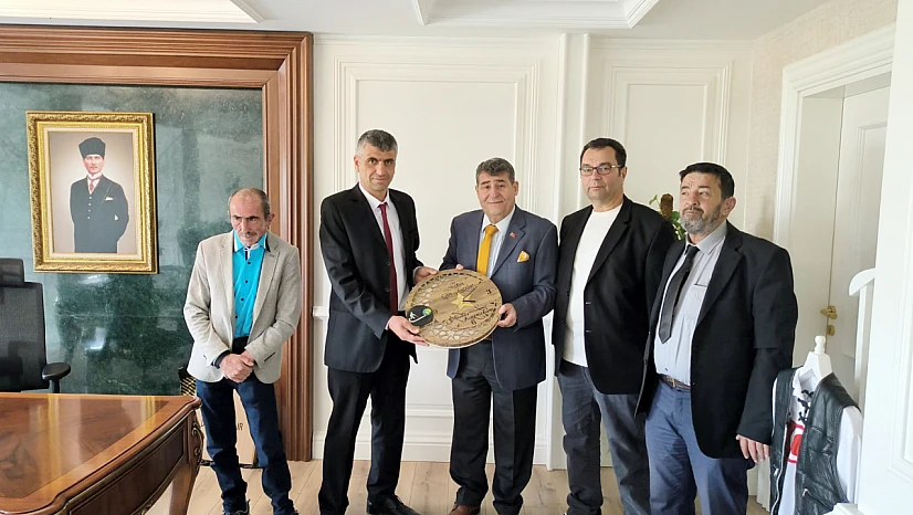 Konya Görmeyenler Derneği Genel Merkezinden Kaymakama Ziyaret