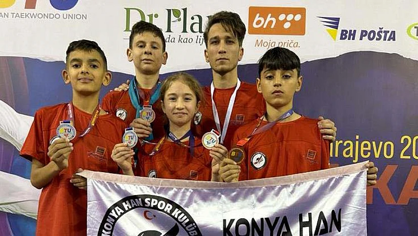 Konyalı Taekwondocular Bosna Hersek'ten madalyalarla döndü!
