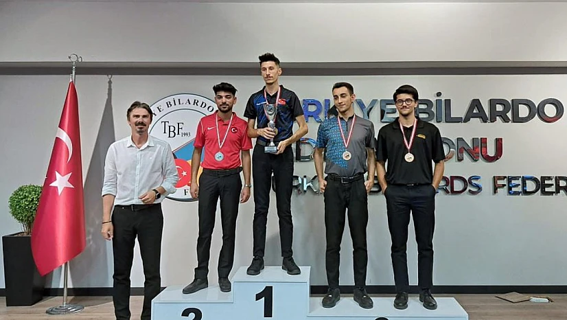 NEÜ'lü Türkcan Yıldırım, Türkiye Pool Bilardo Şampiyonası'nda 3. oldu