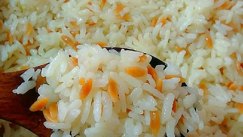Pilavı böyle pişirin tutmama ihtimali ortadan kalkıyor. Üstelik suyu tam çekiyor ve daha lezzetli oluyor