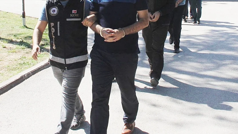 Konya'da FETÖ operasyonu: Haklarında arama kararı olan 3 üye yakalandı!